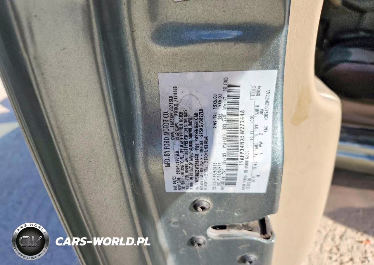 2005 Ford Focus Zx4 VIN:1FAFP34NX5W272448 - 12