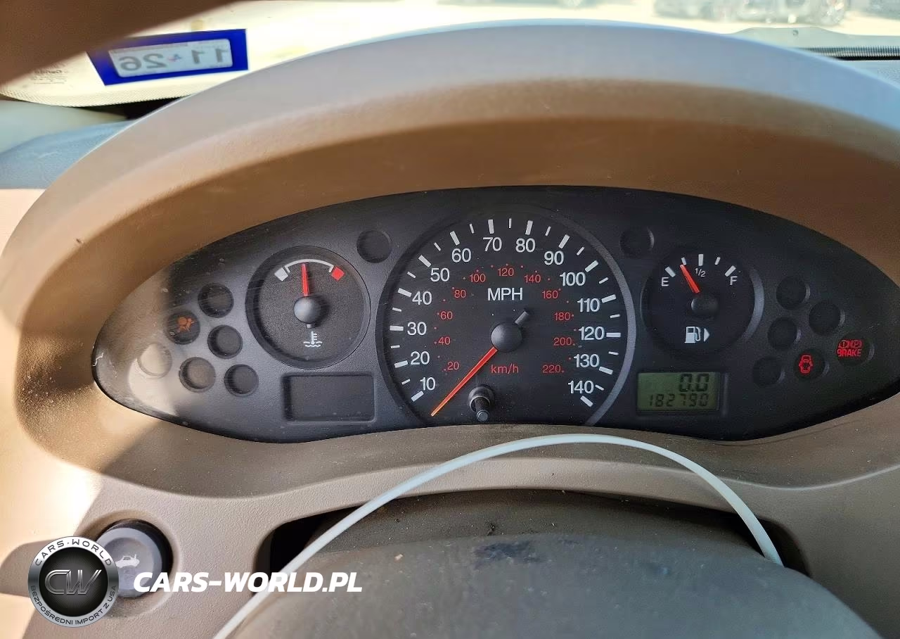 2005 Ford Focus Zx4 VIN:1FAFP34NX5W272448 - 9