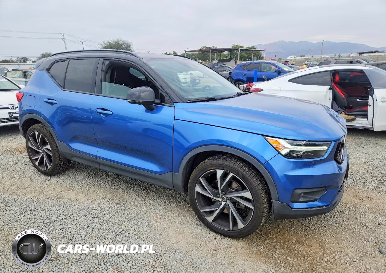 2020 Volvo Xc40 T4 R-Design VIN:YV4AC2HM7L2314202 - 4