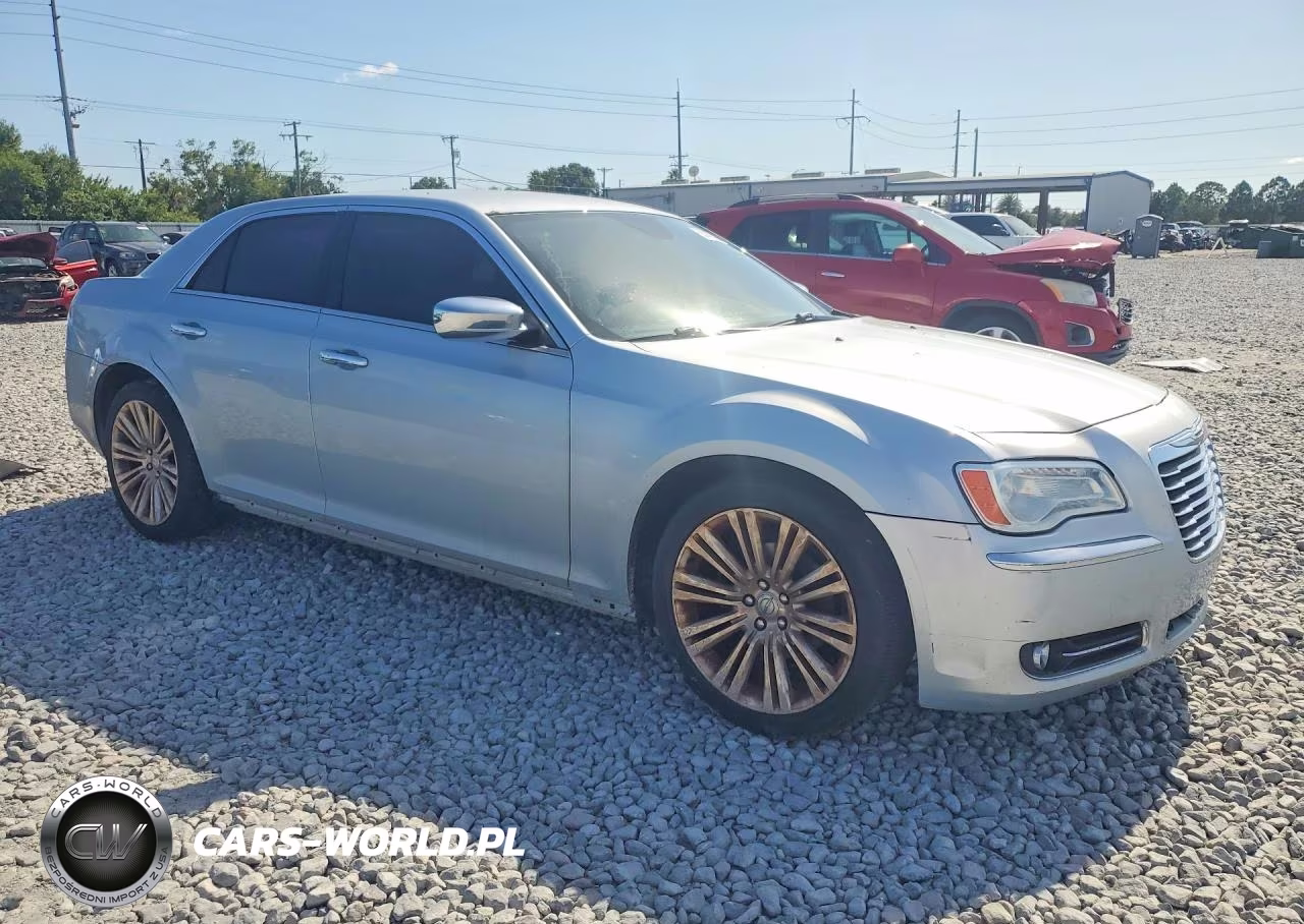 2013 Chrysler 300C VIN:2C3CCAEG9DH613238 - 4