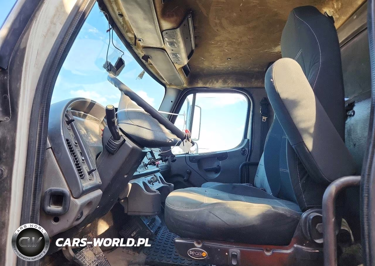 2010 Freightliner Business Class M2 Refuse Truck VIN:1FVHCYBS1ADAT6921 - 7