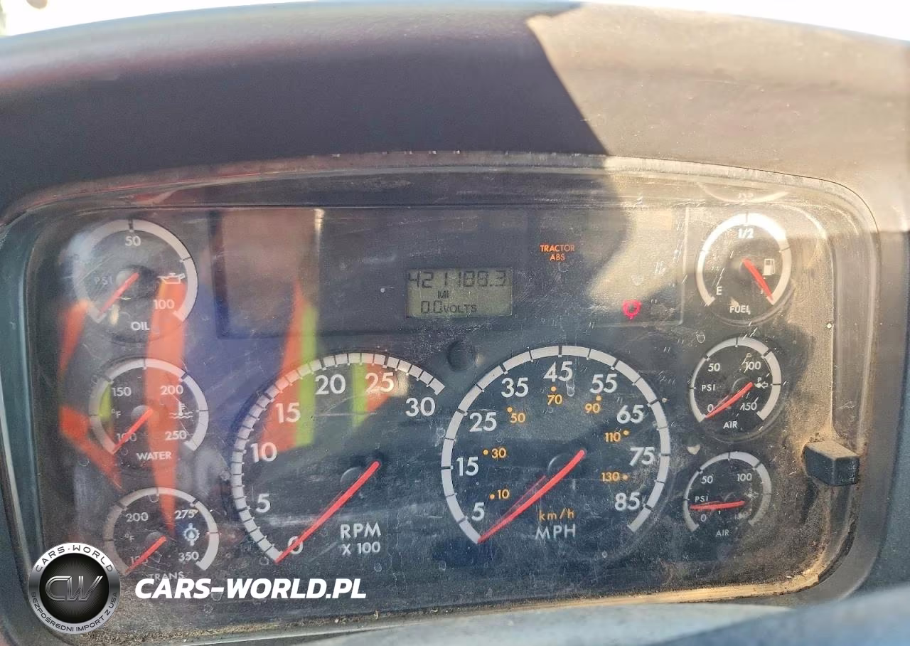 2010 Freightliner Business Class M2 Refuse Truck VIN:1FVHCYBS1ADAT6921 - 9