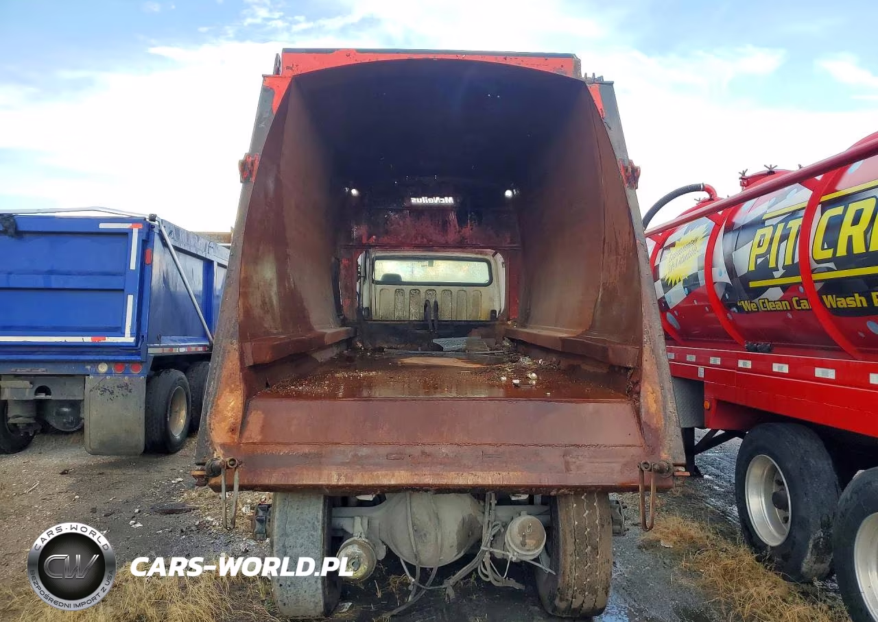2014 Freightliner Business Class M2 Refuse Truck VIN:1FVHCYCY5EHFU9106 - 6