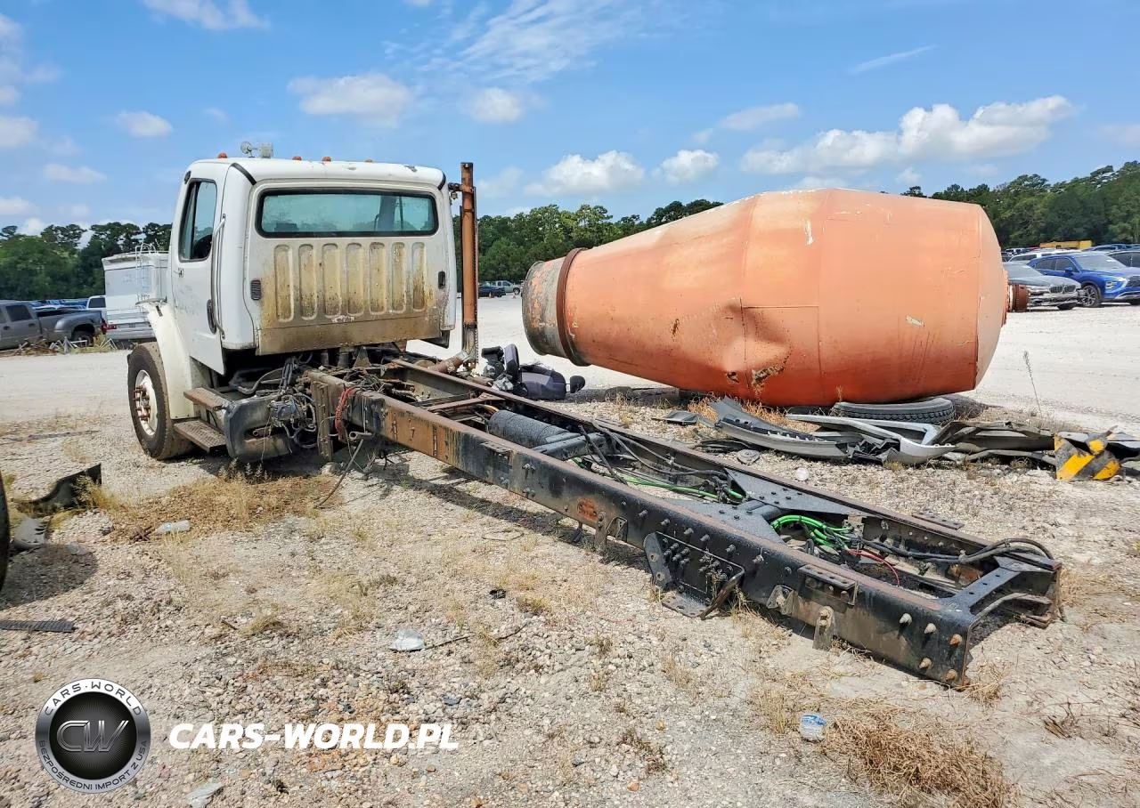 2013 Freightliner Business Class M2 Truck Cab And Chassis VIN:1FVHCYBS4DHFG8785 - 2
