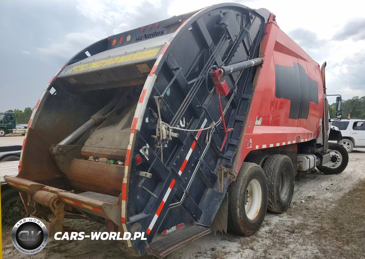 2011 Freightliner Business Class M2 Refuse Truck VIN:1FVHCYBS2BHAZ7155 - 3