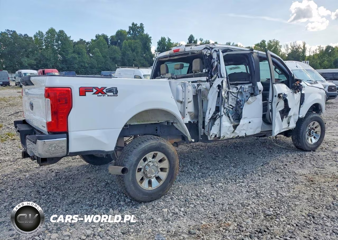 2019 Ford F250 Super Duty VIN:1FT7W2B64KEC13730 - 3