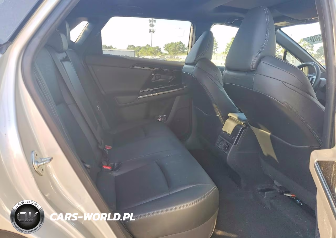 2023 Toyota Bz4X Limited VIN:JTMABACA1PA025390 - 11