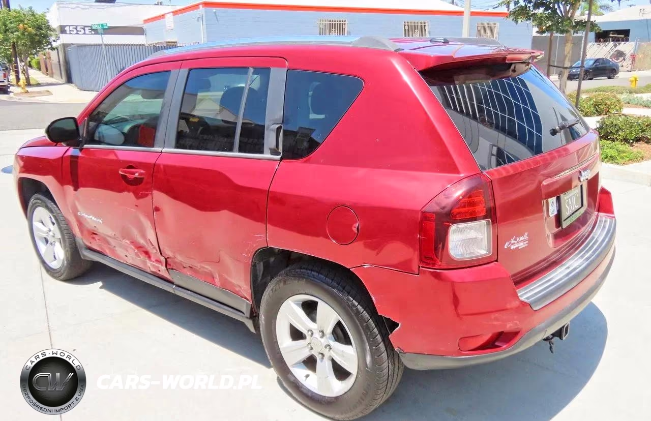 2014 Jeep Compass Sport VIN:1C4NJCBB2ED504052 - 4