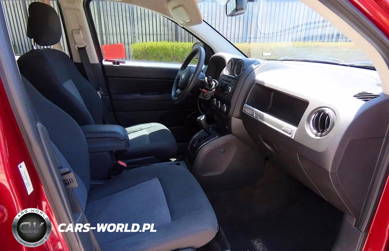 2014 Jeep Compass Sport VIN:1C4NJCBB2ED504052 - 5