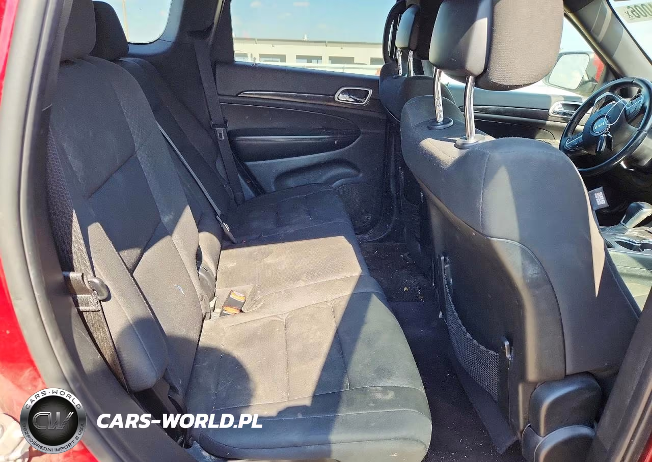 2018 Jeep Grand Cherokee Laredo VIN:1C4RJFAG0JC325735 - 12