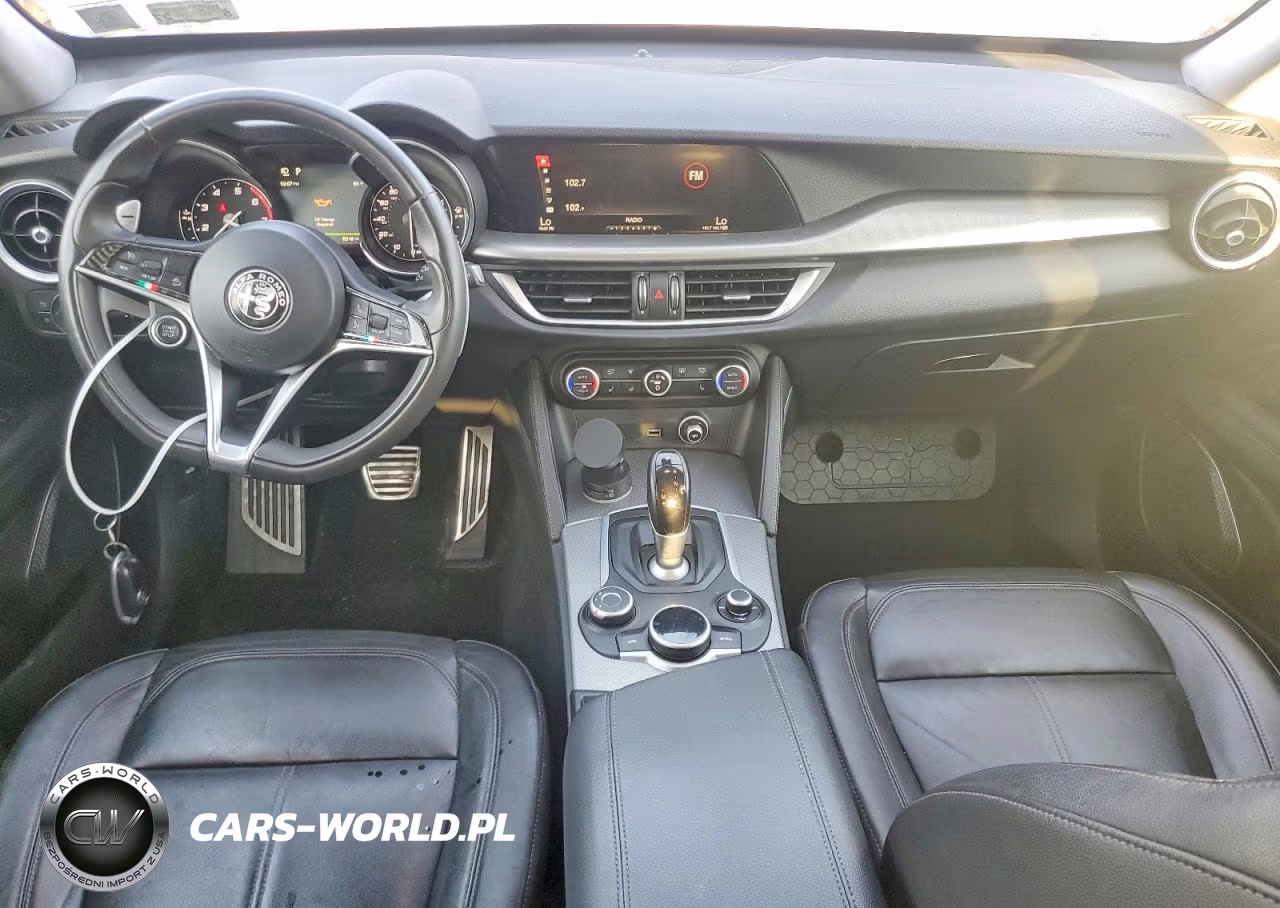2018 Alfa Romeo Stelvio Sport VIN:ZASFAKPN0J7B69357 - 8