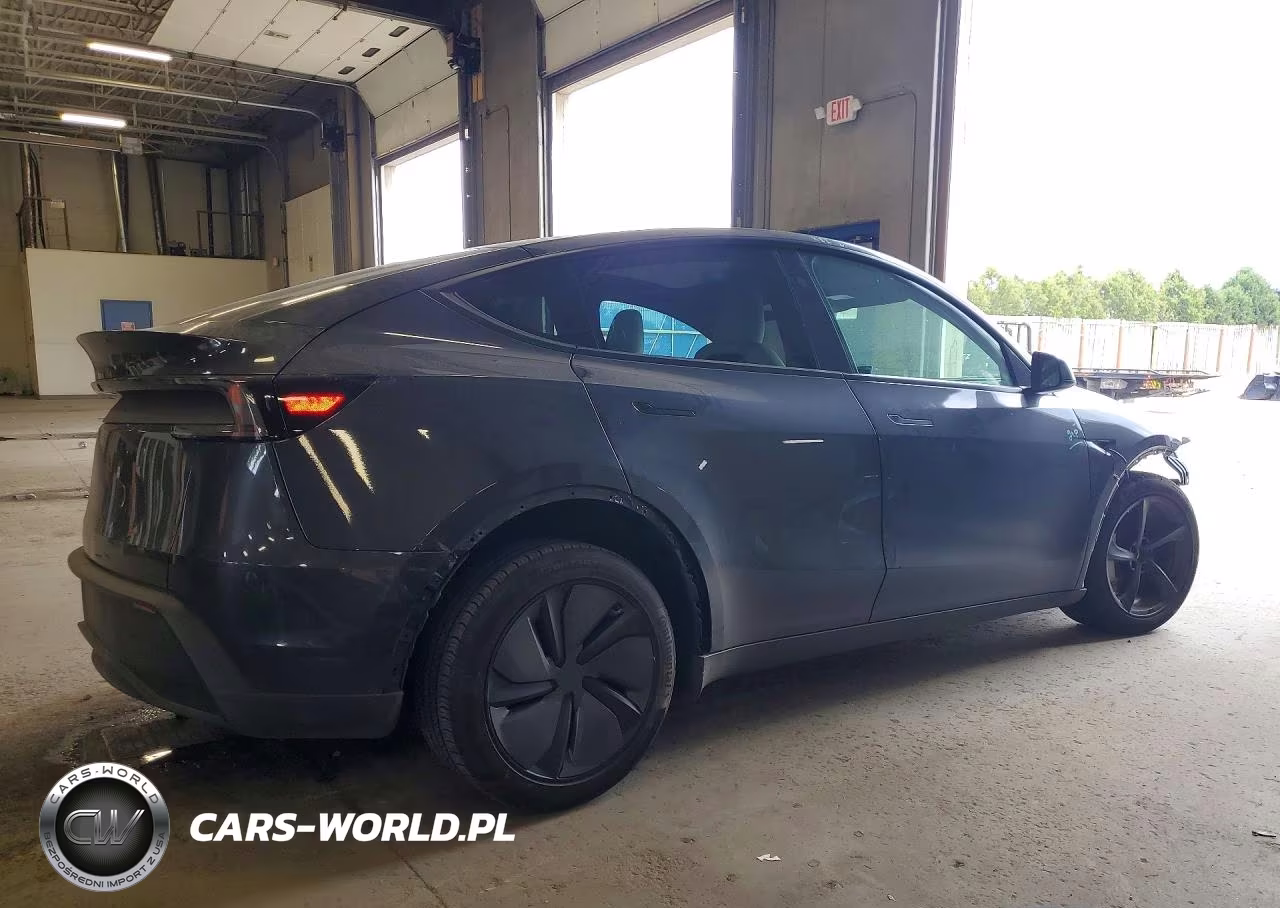 2026 Tesla Model Y VIN:7SAYGDED7TF601108 - 3