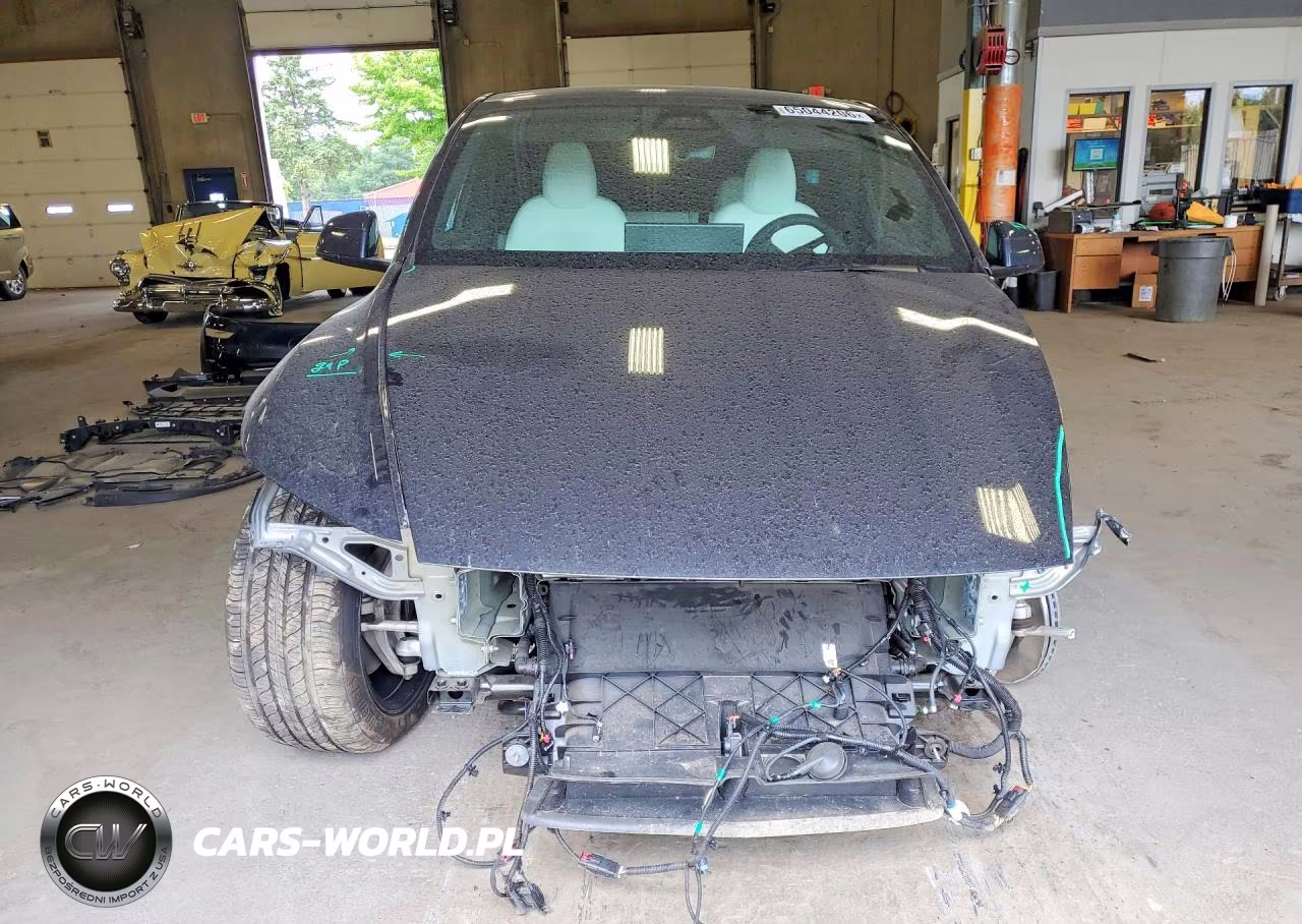 2026 Tesla Model Y VIN:7SAYGDED7TF601108 - 5