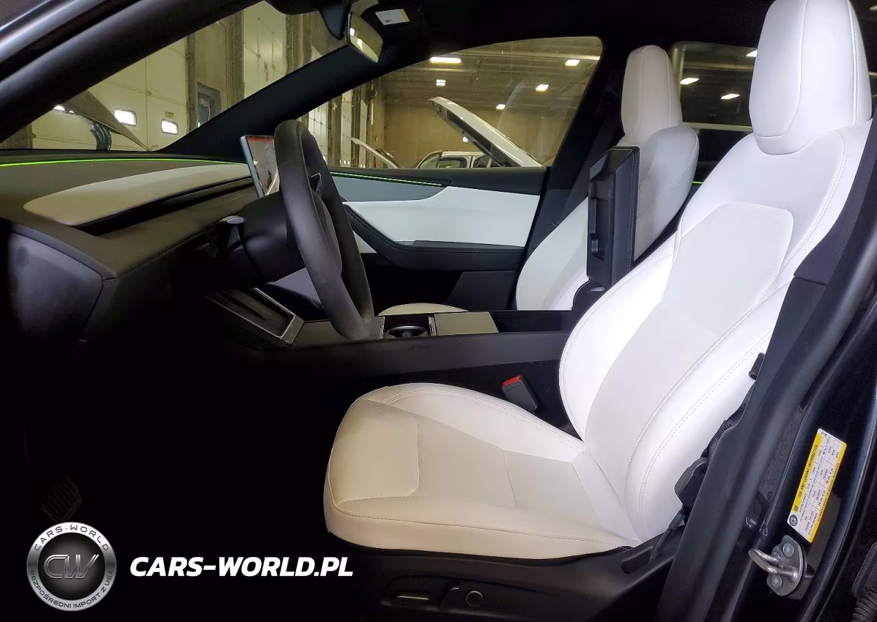 2026 Tesla Model Y VIN:7SAYGDED7TF601108 - 7