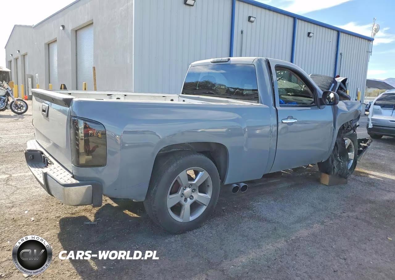 2008 Chevrolet Silverado C1500 VIN:1GCEC14X28Z212500 - 3