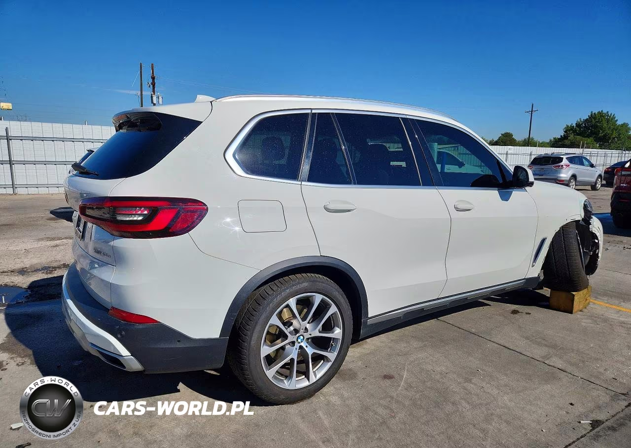2021 BMW X5 xDrive45E VIN:5UXTA6C00M9D32676 - 3