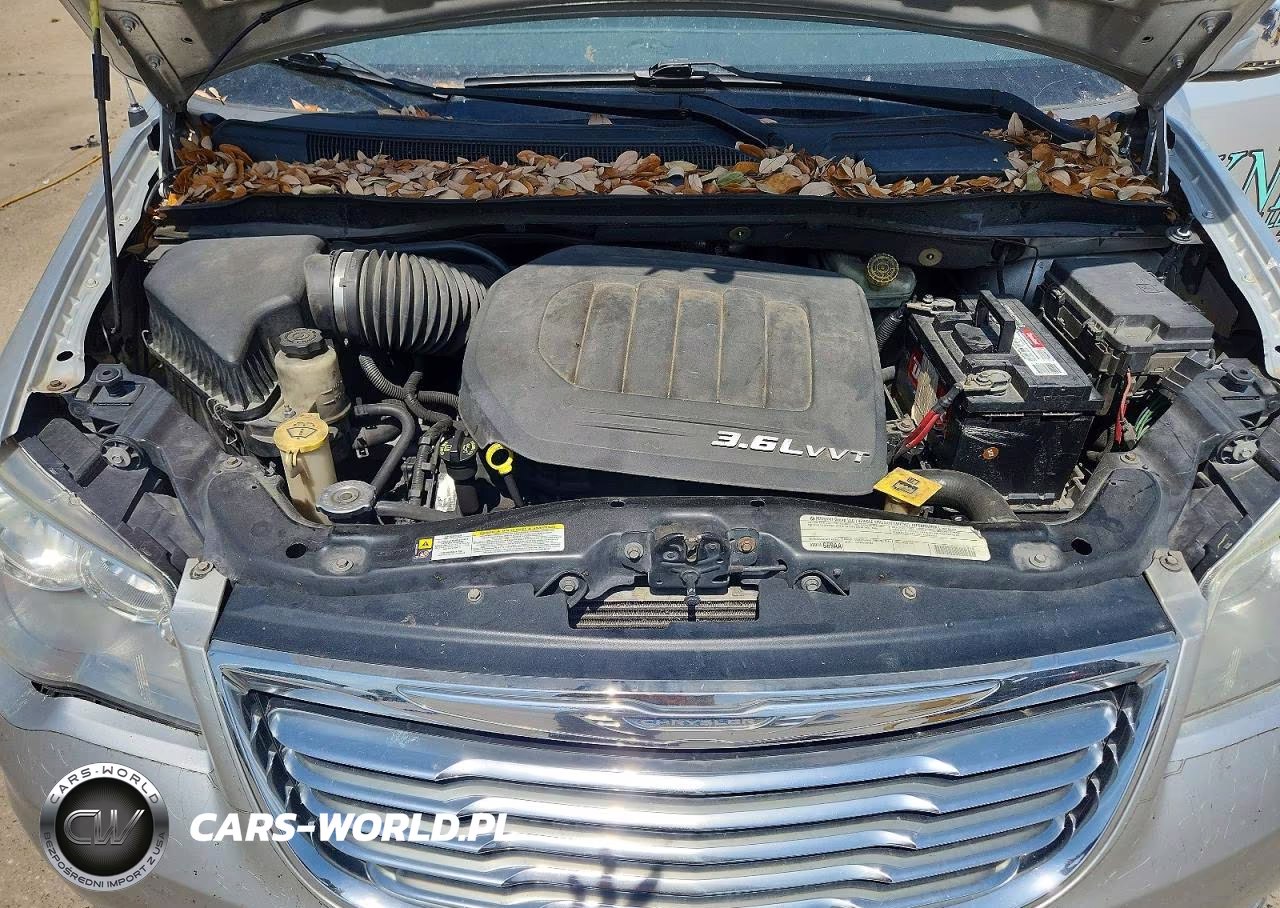 2012 Chrysler Town & Country Touring L VIN:2C4RC1CG3CR170828 - 12