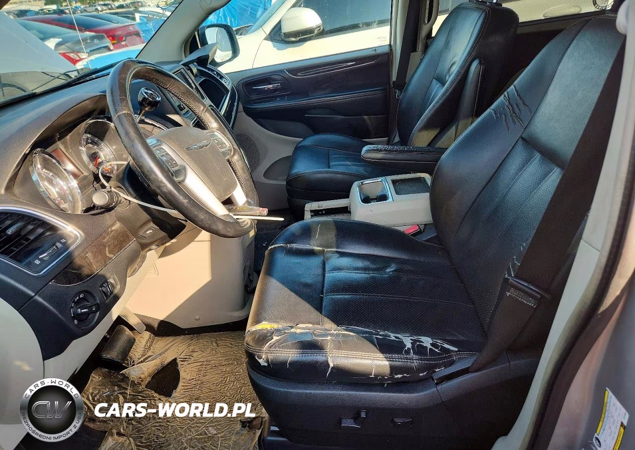 2012 Chrysler Town & Country Touring L VIN:2C4RC1CG3CR170828 - 7