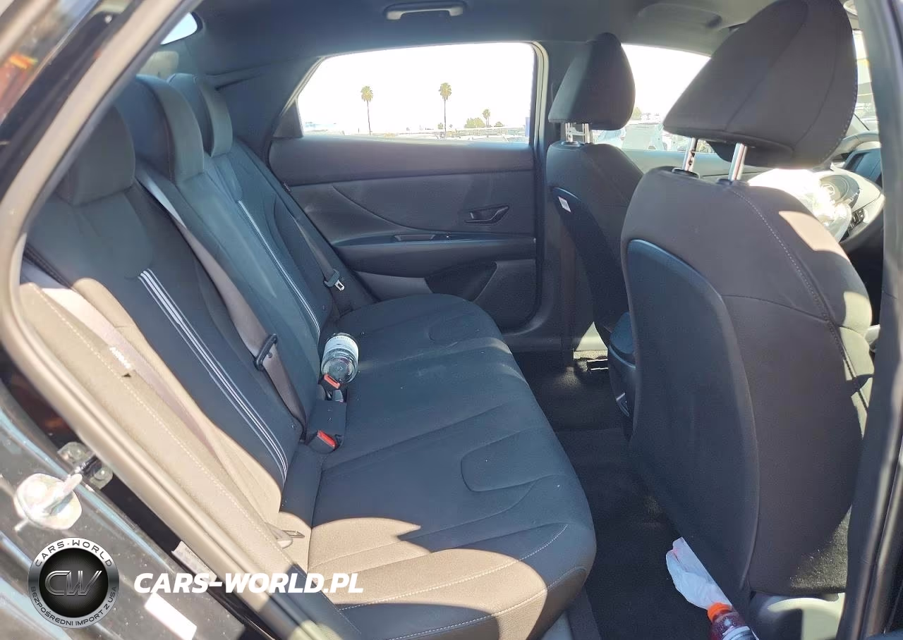 2026 Hyundai Elantra Sel Sport VIN:KMHLM4DG2TU225108 - 10