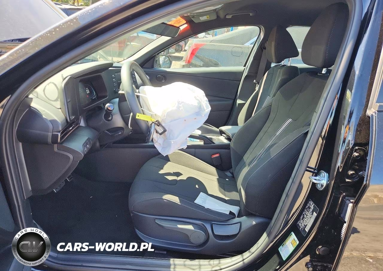 2026 Hyundai Elantra Sel Sport VIN:KMHLM4DG2TU225108 - 7