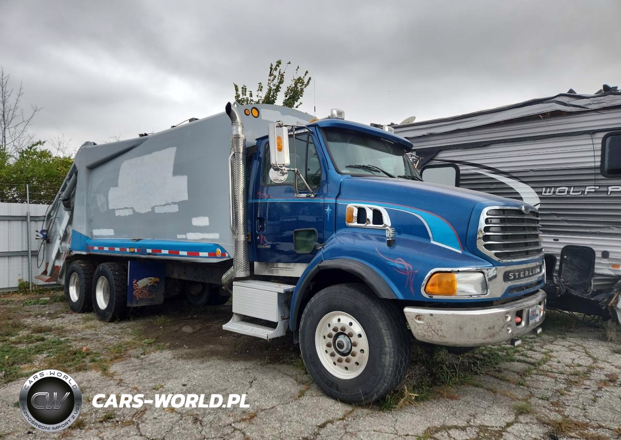 2007 Sterling 8500 Refuse Truck