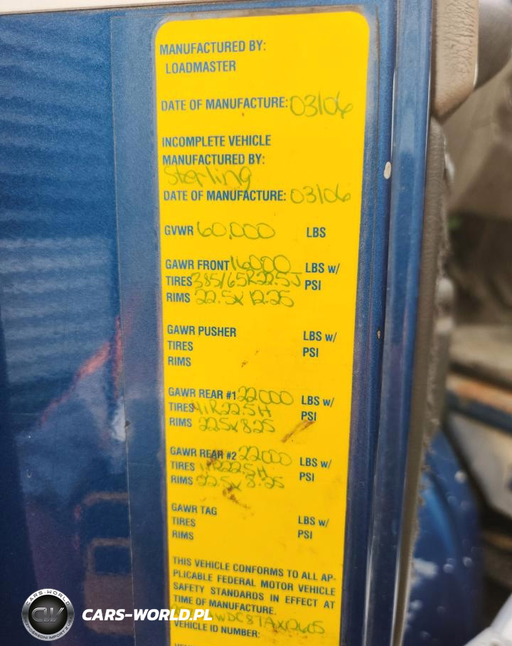 2007 Sterling 8500 Refuse Truck VIN:2FZHAWDC87AX12605 - 10