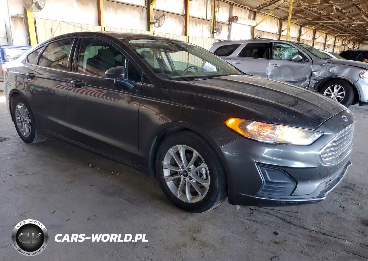 2019 Ford Fusion Se VIN:3FA6P0HD9KR135371 - 4