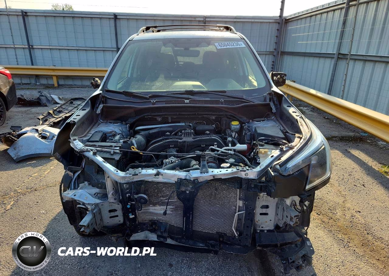 2022 Subaru Forester Premium VIN:JF2SKADC5NH410414 - 5