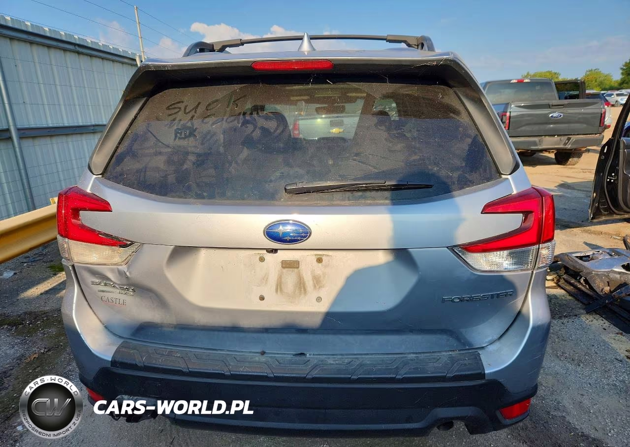 2022 Subaru Forester Premium VIN:JF2SKADC5NH410414 - 6