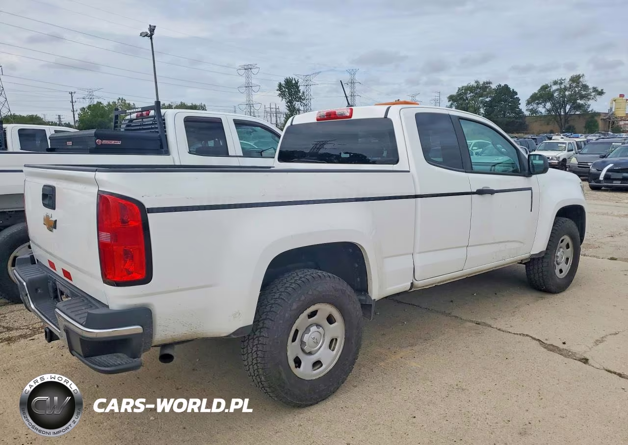 2018 Chevrolet Colorado VIN:1GCHTBEN9J1273430 - 3
