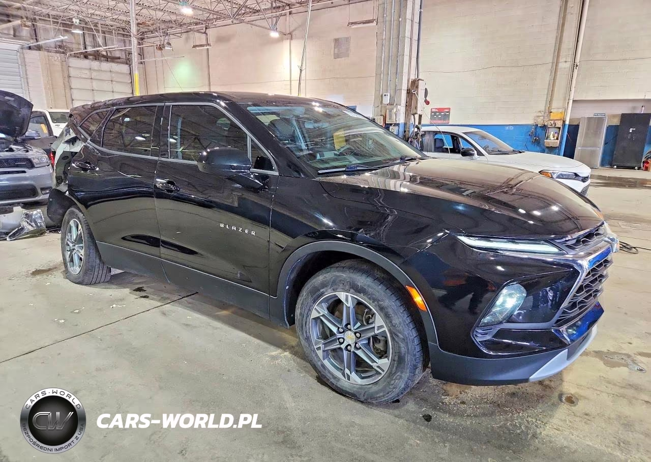 2024 Chevrolet Blazer 2Lt VIN:3GNKBHR49RS221438 - 4