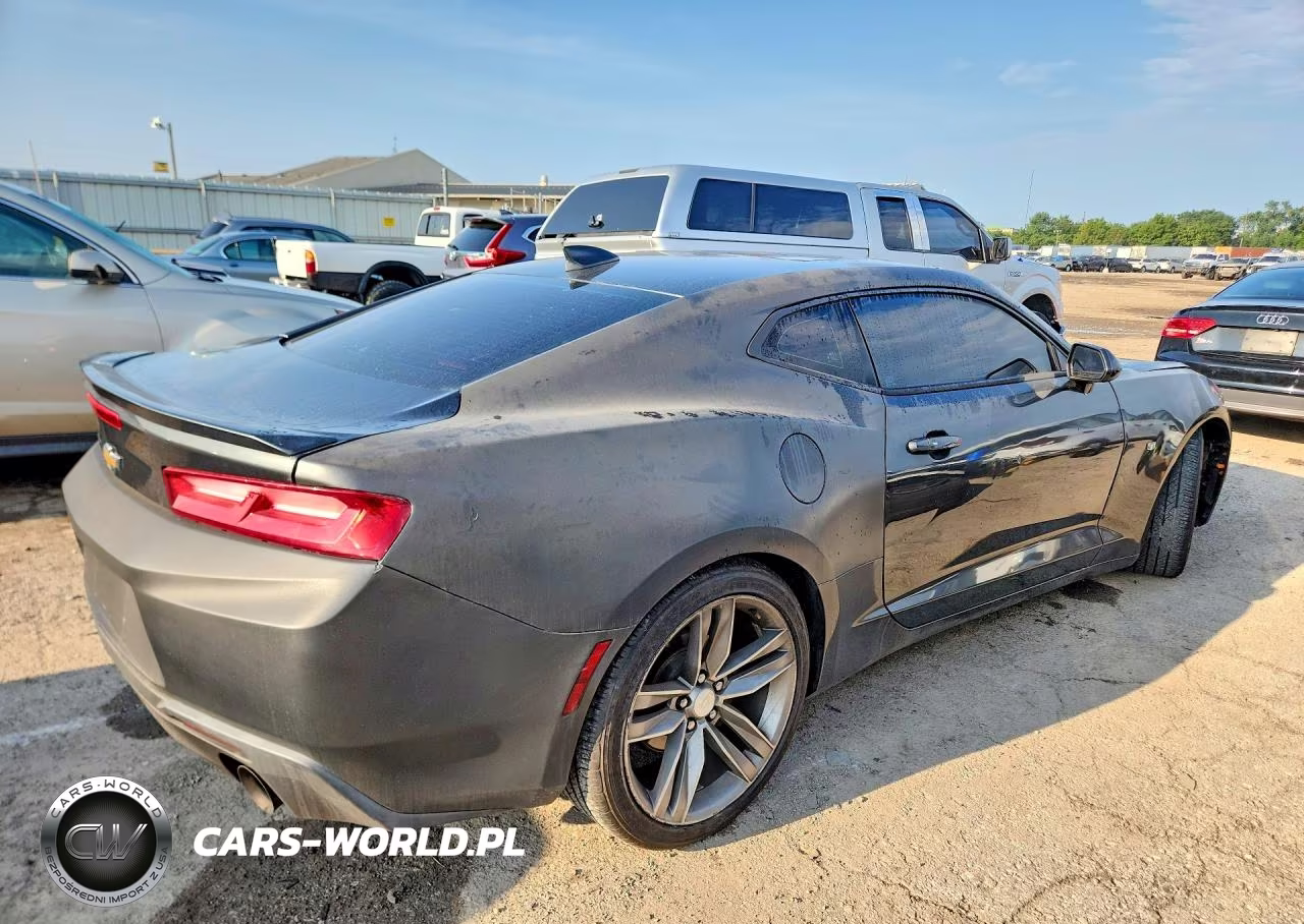 2018 Chevrolet Camaro Lt VIN:1G1FB1RS8J0156957 - 3