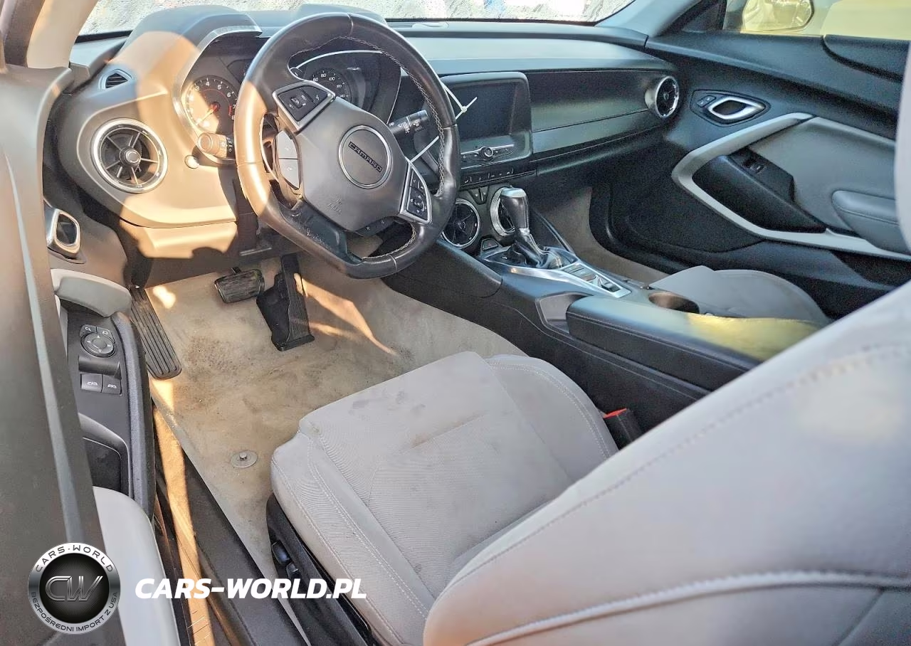 2018 Chevrolet Camaro Lt VIN:1G1FB1RS8J0156957 - 8