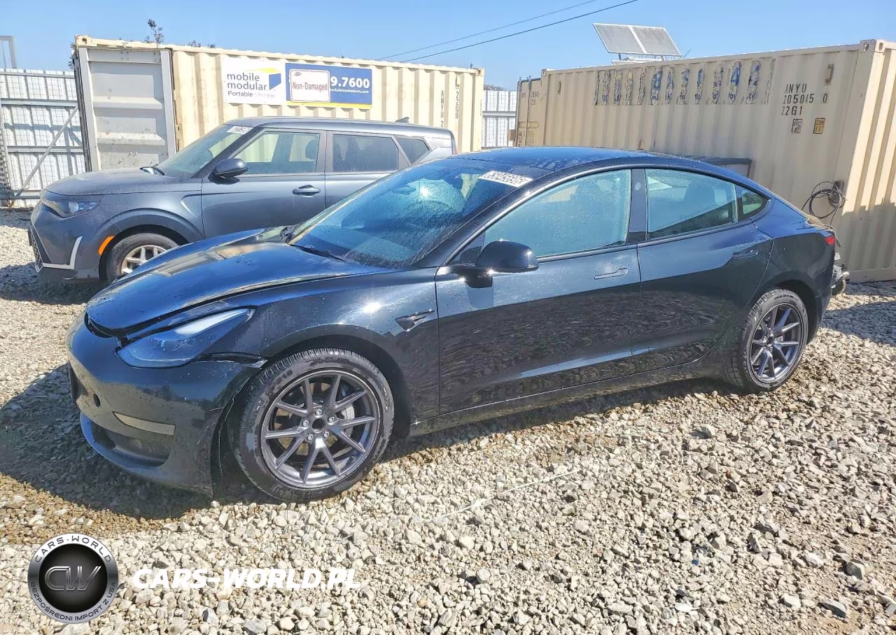 2023 Tesla Model 3 – zdjęcie 1 z 12