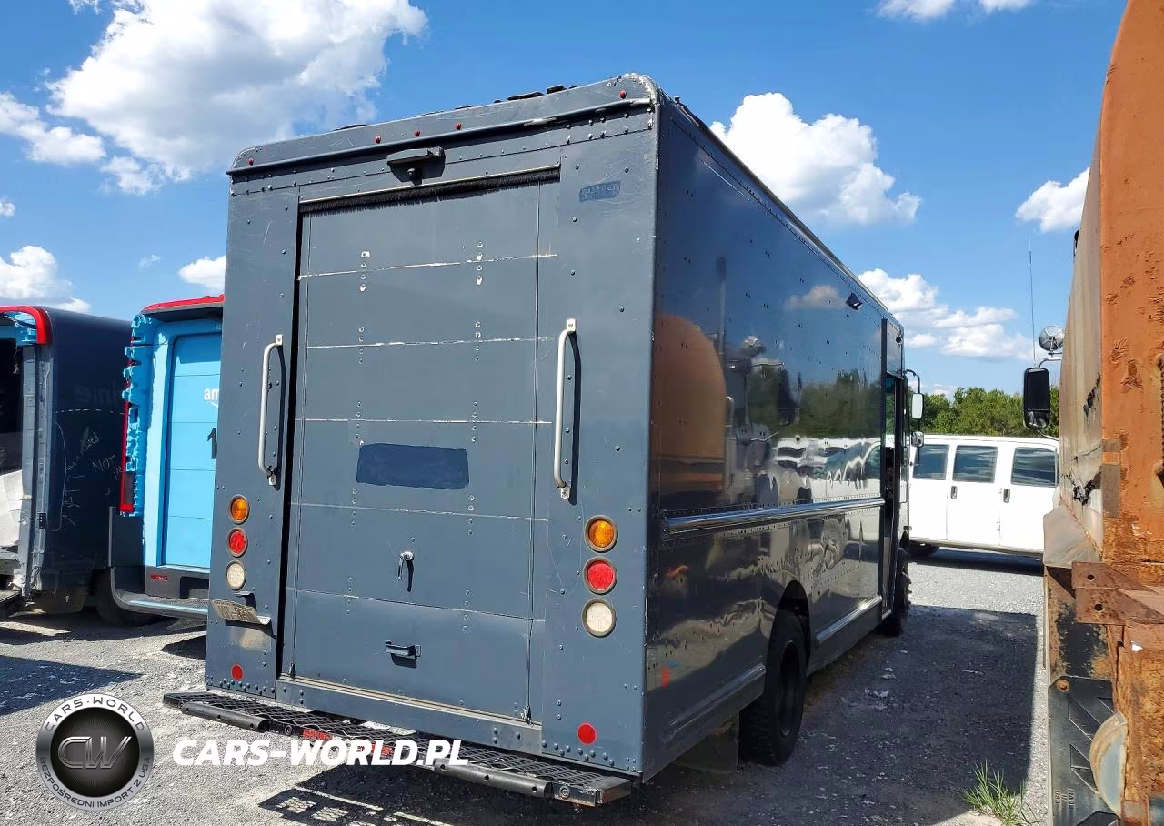 2020 Freightliner Chassis M Line Walk-In Van VIN:4UZAC2EA9LCMK0167 - 3