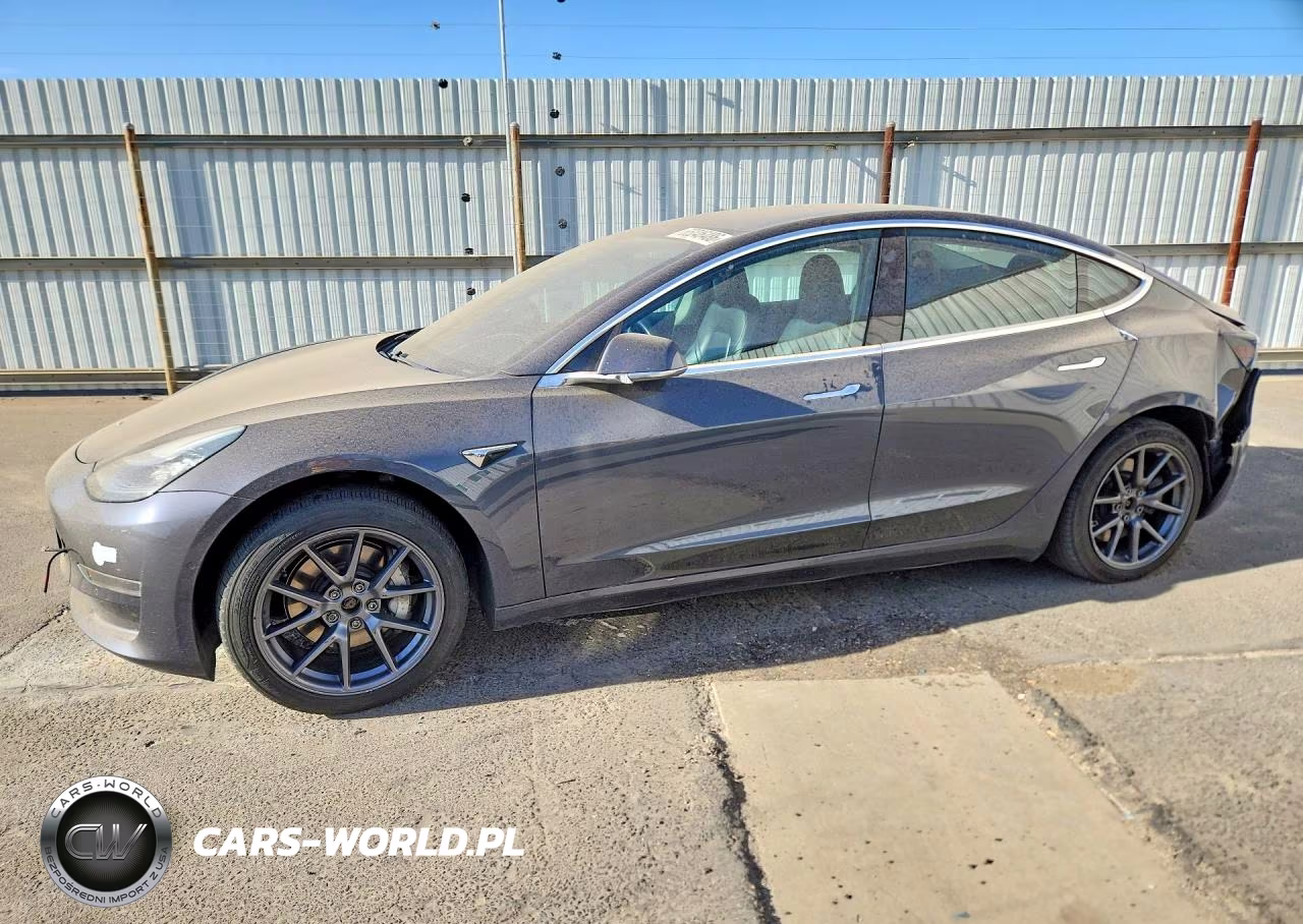 2018 Tesla Model 3 VIN:5YJ3E1EB2JF089927 - 1