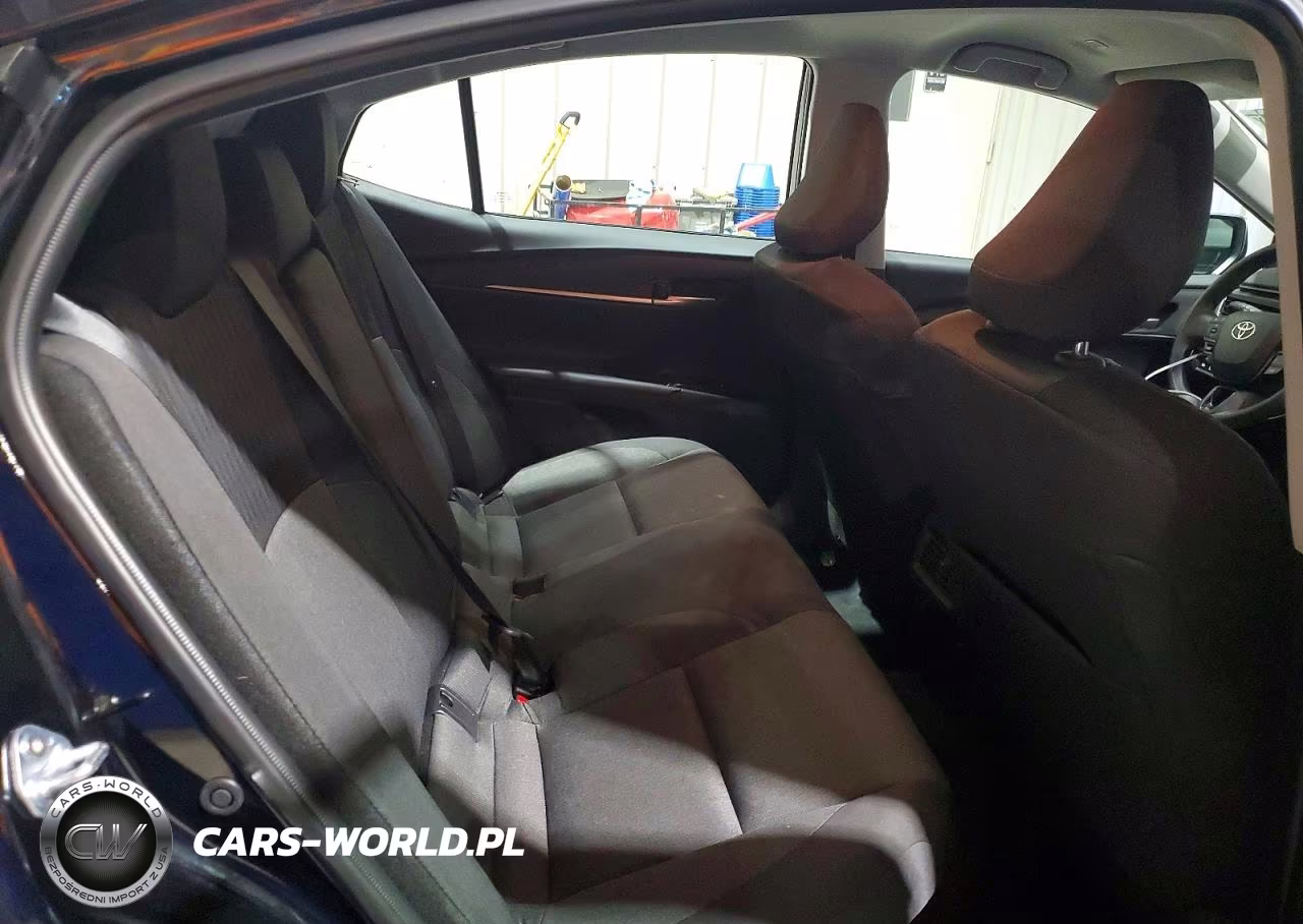 2026 Toyota Camry Le VIN:4T1DAACK0TU661036 - 10