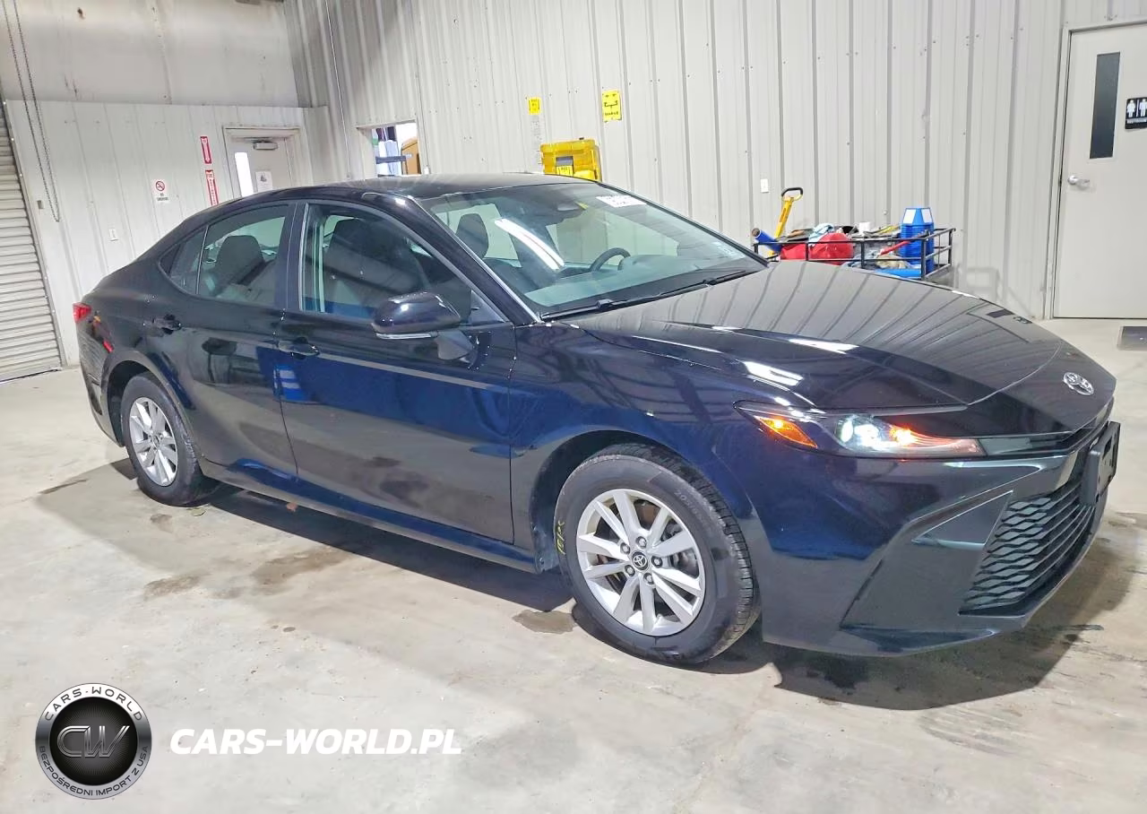 2026 Toyota Camry Le VIN:4T1DAACK0TU661036 - 4