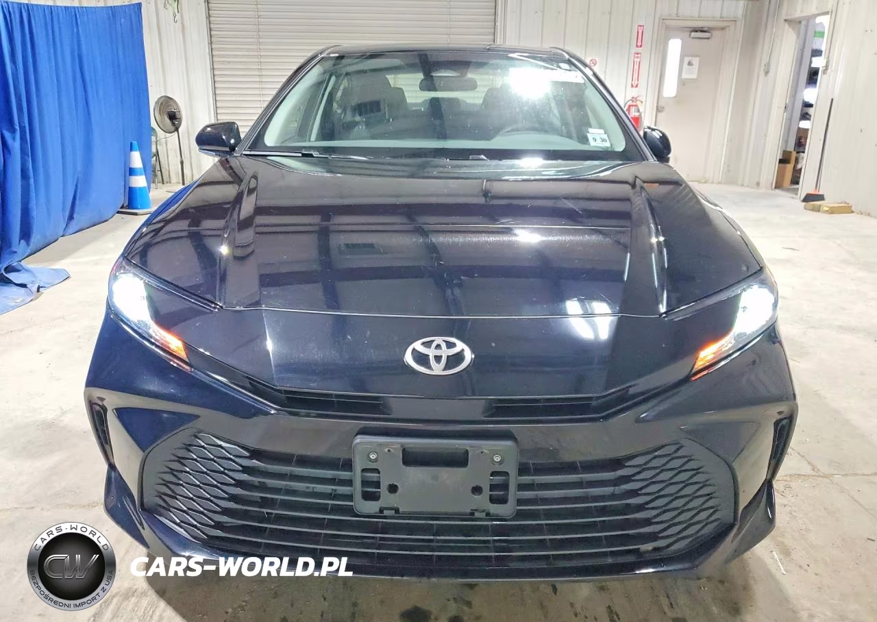 2026 Toyota Camry Le VIN:4T1DAACK0TU661036 - 5