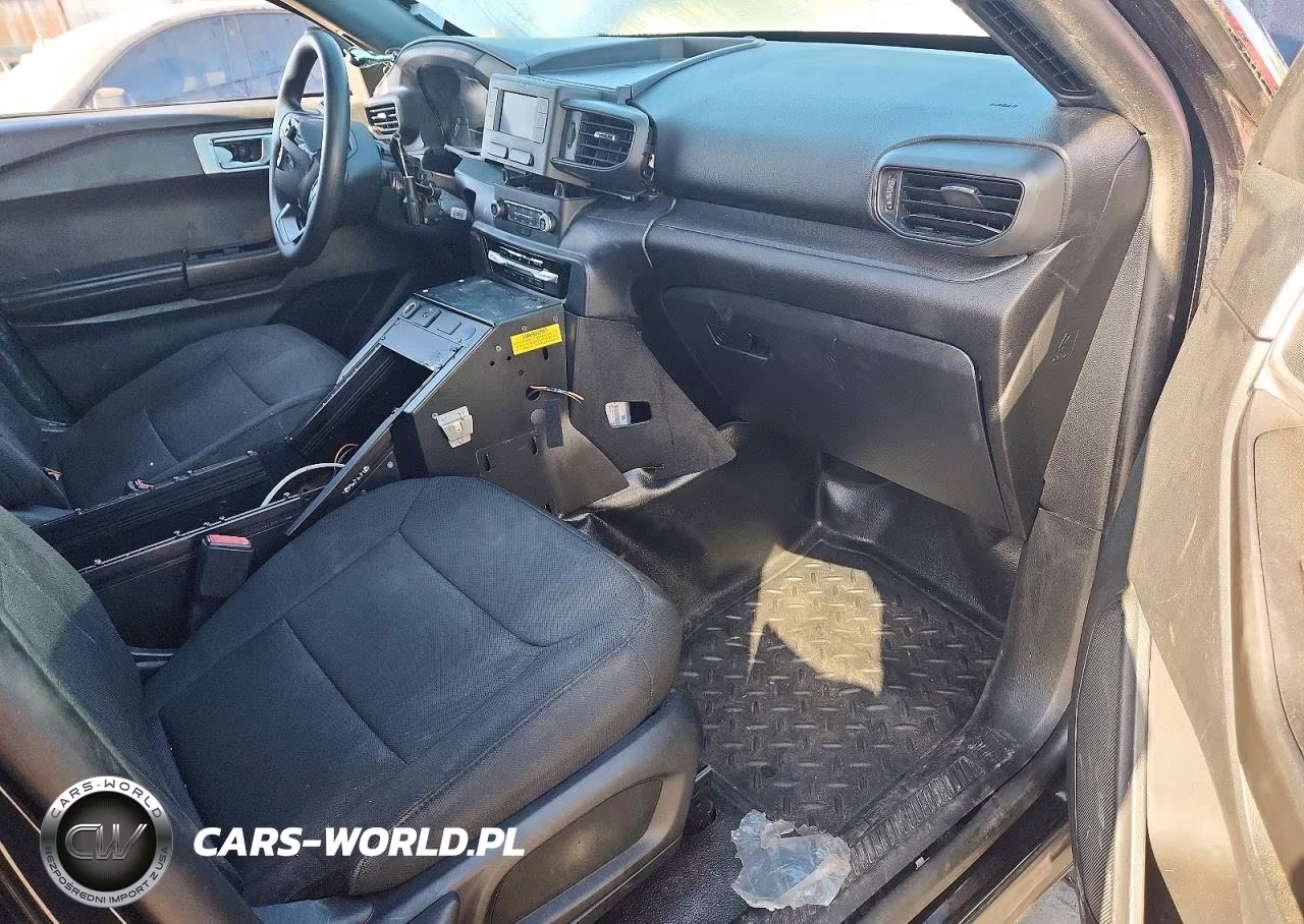 2022 Ford Explorer Police Interceptor VIN:1FM5K8AWXNNA00949 - 8