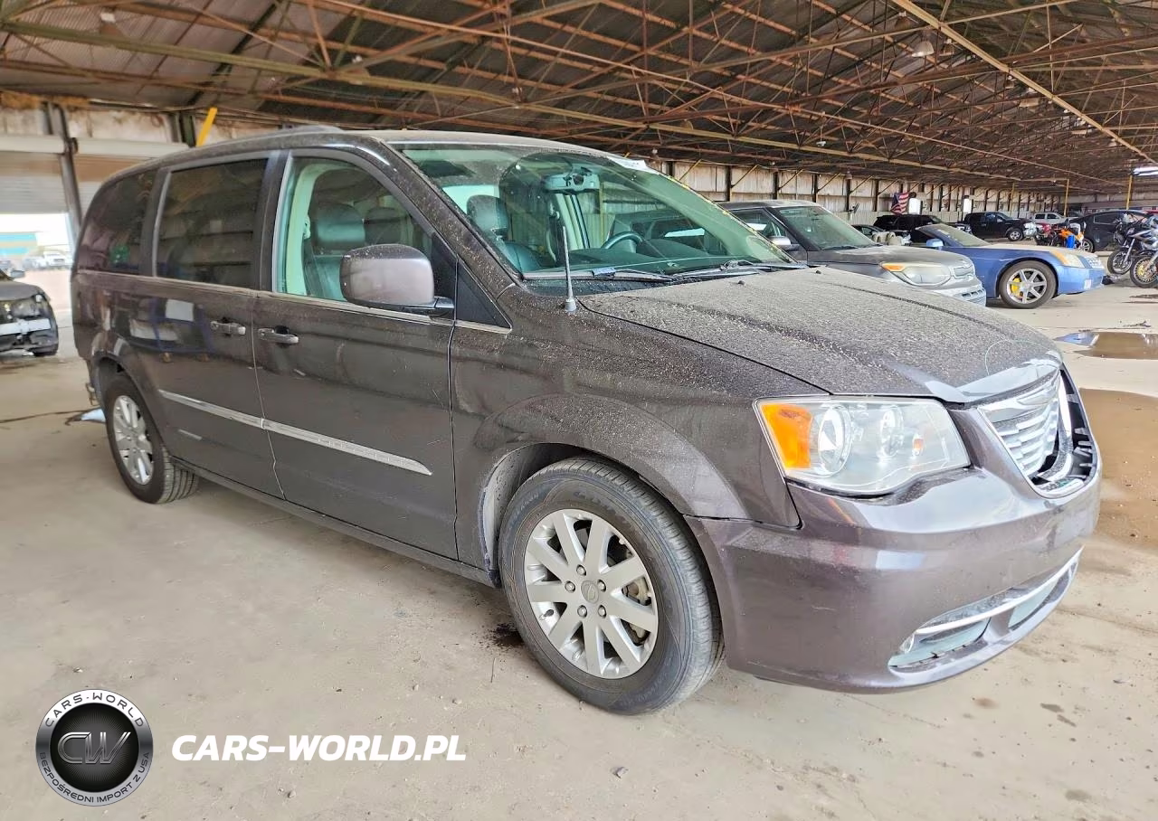 2015 Chrysler Town & Country Touring VIN:2C4RC1BG4FR717899 - 4