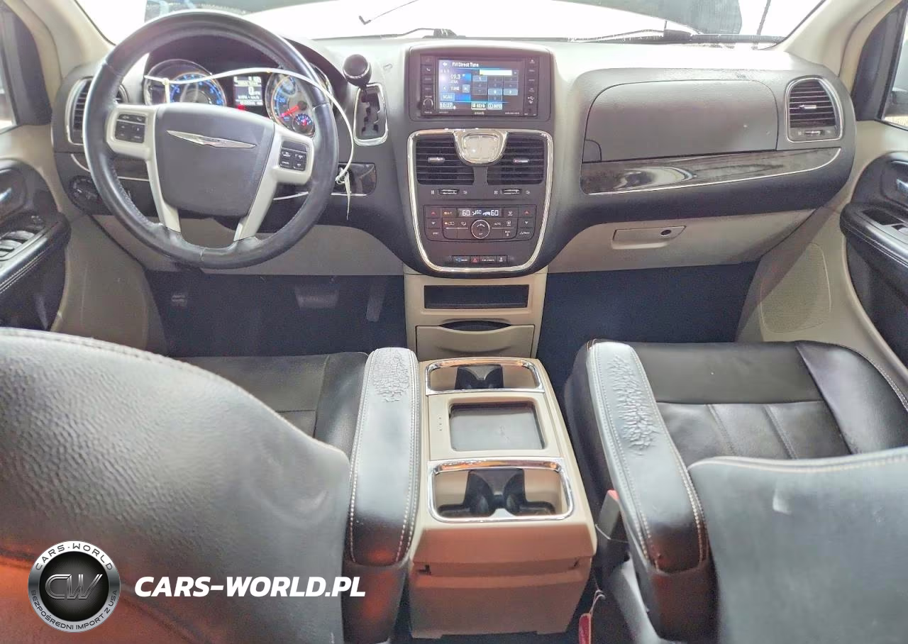 2015 Chrysler Town & Country Touring VIN:2C4RC1BG4FR717899 - 8