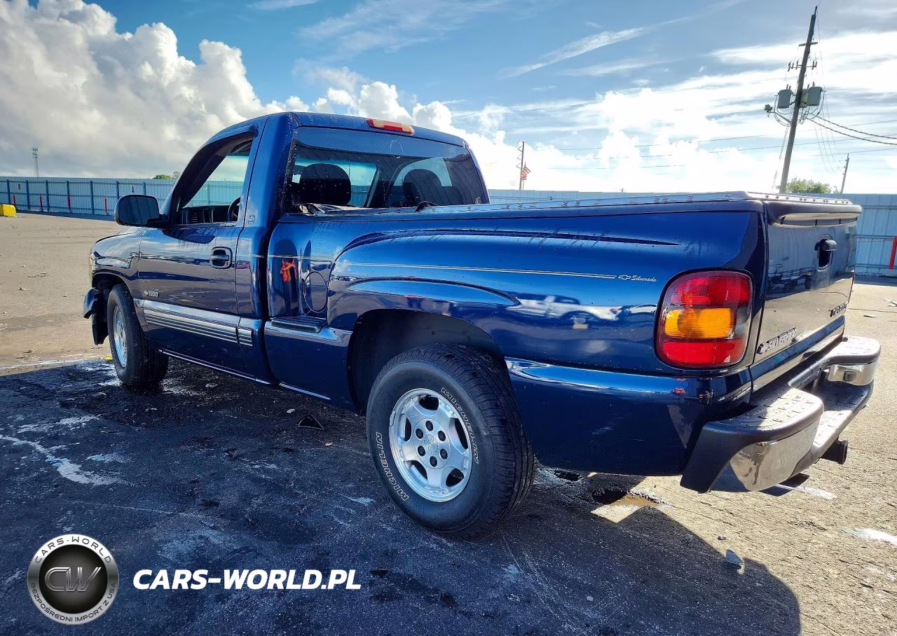 2000 Chevrolet Silverado C1500 VIN:1GCEC14VXYZ268005 - 2