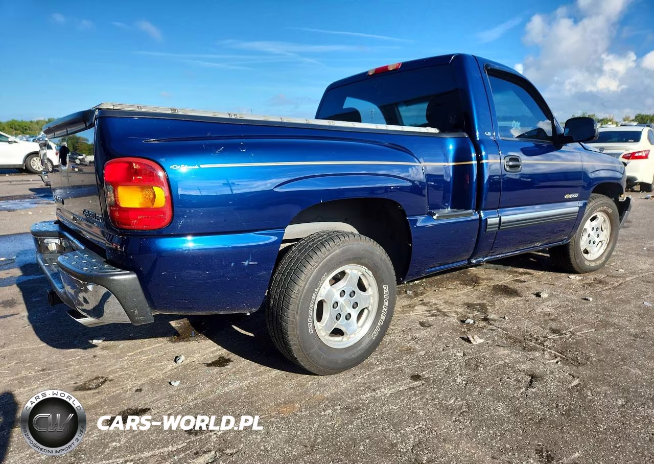 2000 Chevrolet Silverado C1500 VIN:1GCEC14VXYZ268005 - 3