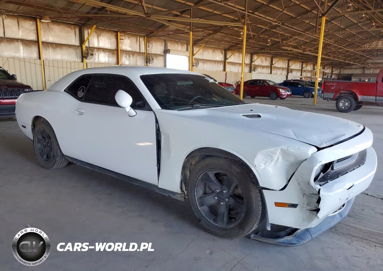 2012 Dodge Challenger Sxt VIN:2C3CDYAG0CH135446 - 4