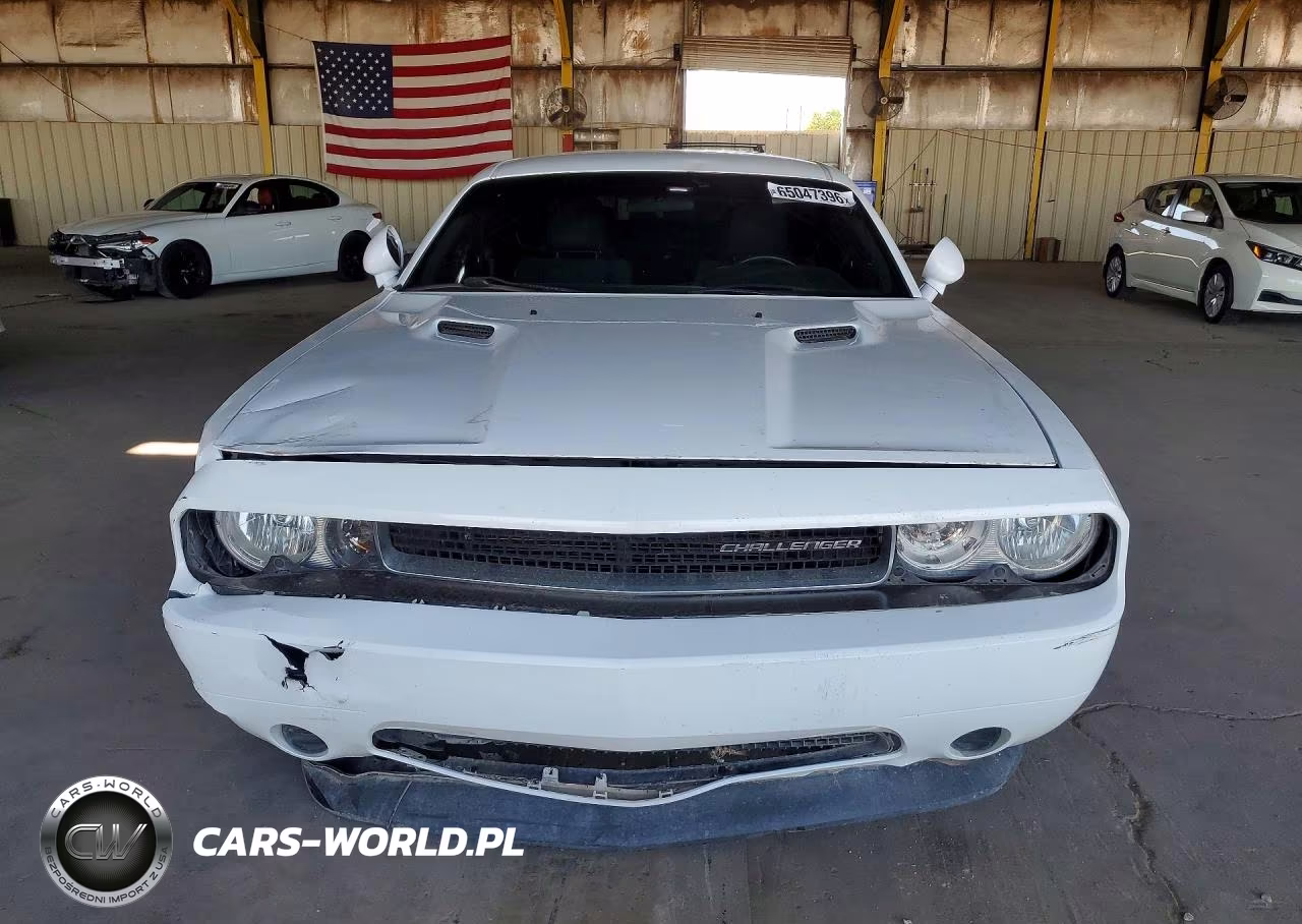 2012 Dodge Challenger Sxt VIN:2C3CDYAG0CH135446 - 5