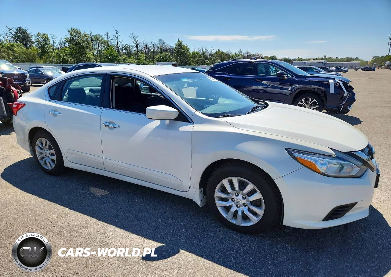 2017 Nissan Altima 2.5 S VIN:1N4AL3AP7HC205548 - 4