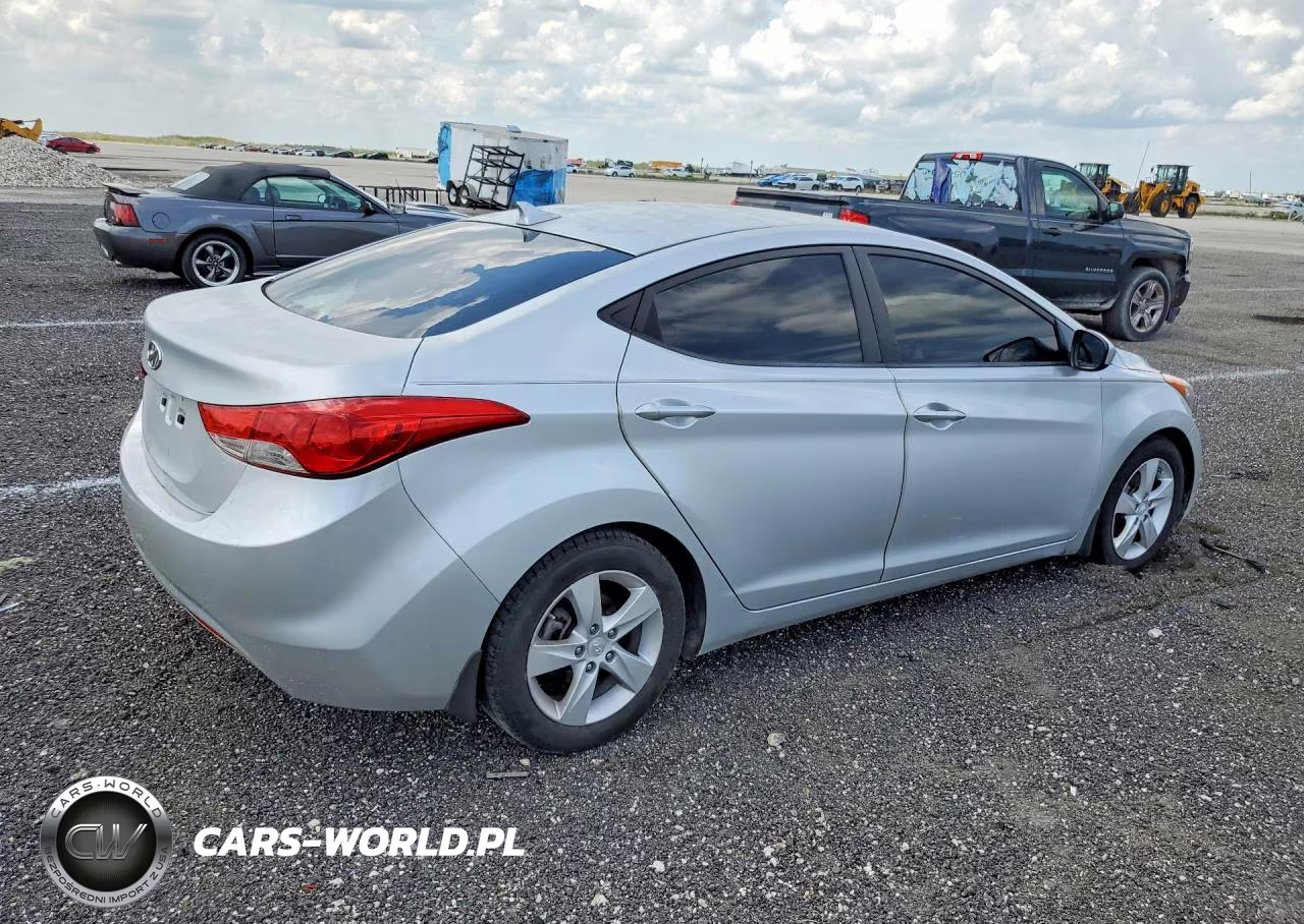2011 Hyundai Elantra Gls VIN:KMHDH4AEXBU146697 - 3
