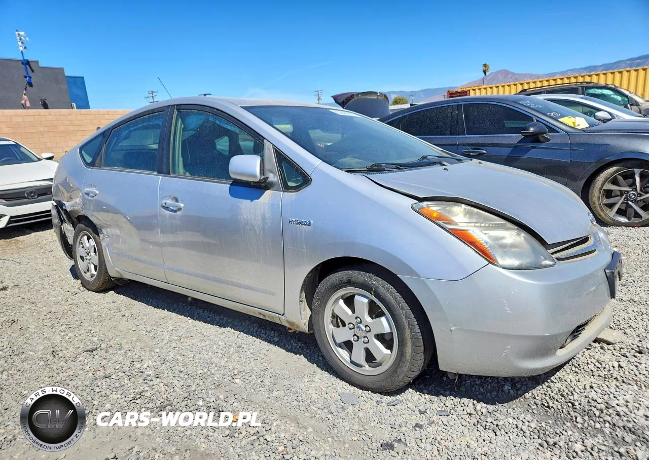2008 Toyota Prius Base VIN:JTDKB20U883357129 - 4