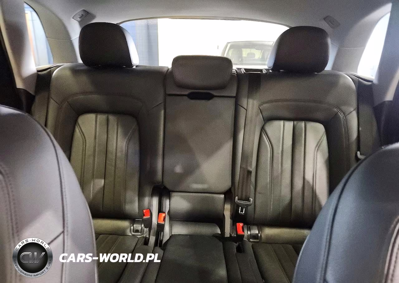 2018 Audi Q5 Premium Plus VIN:WA1BNAFY2J2001986 - 10